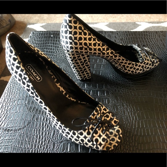 Coach open toes shoes SZ 8 - Picture 2 of 5